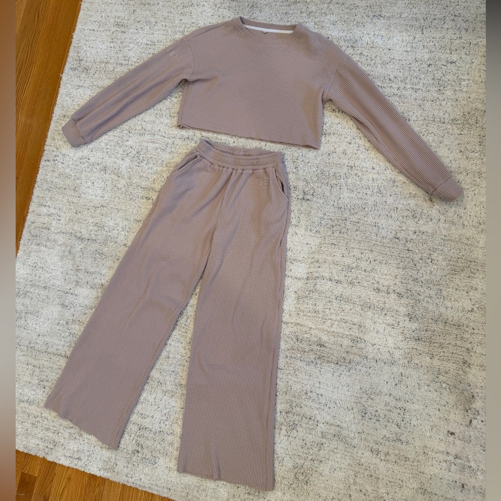 Women's Lounge Set in Taupe